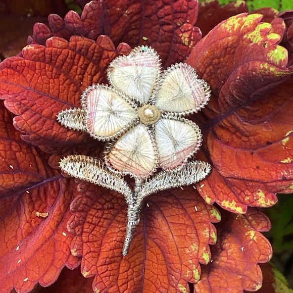 Vintage Jewelry - Very Vintage Handmade Pin